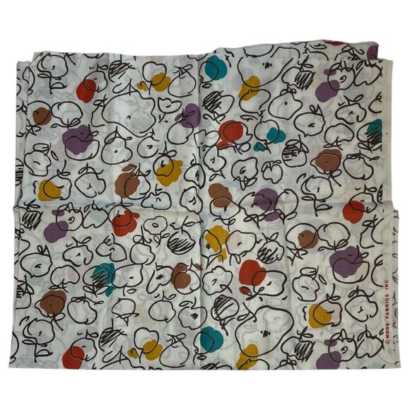 VTG Mode Fabrics Abstract Apple Pattern Cotton Material White Multicolor 1 Yard - Picture 3 of 4